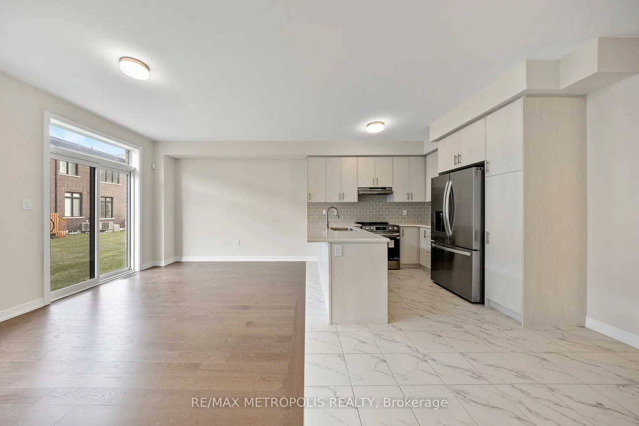 38, Singhampton, Kleinburg, Vaughan