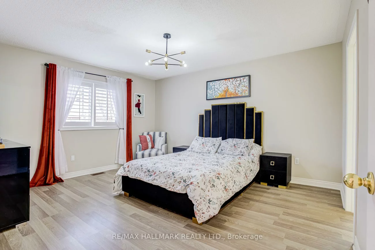 45, Oland, Vellore Village, Vaughan