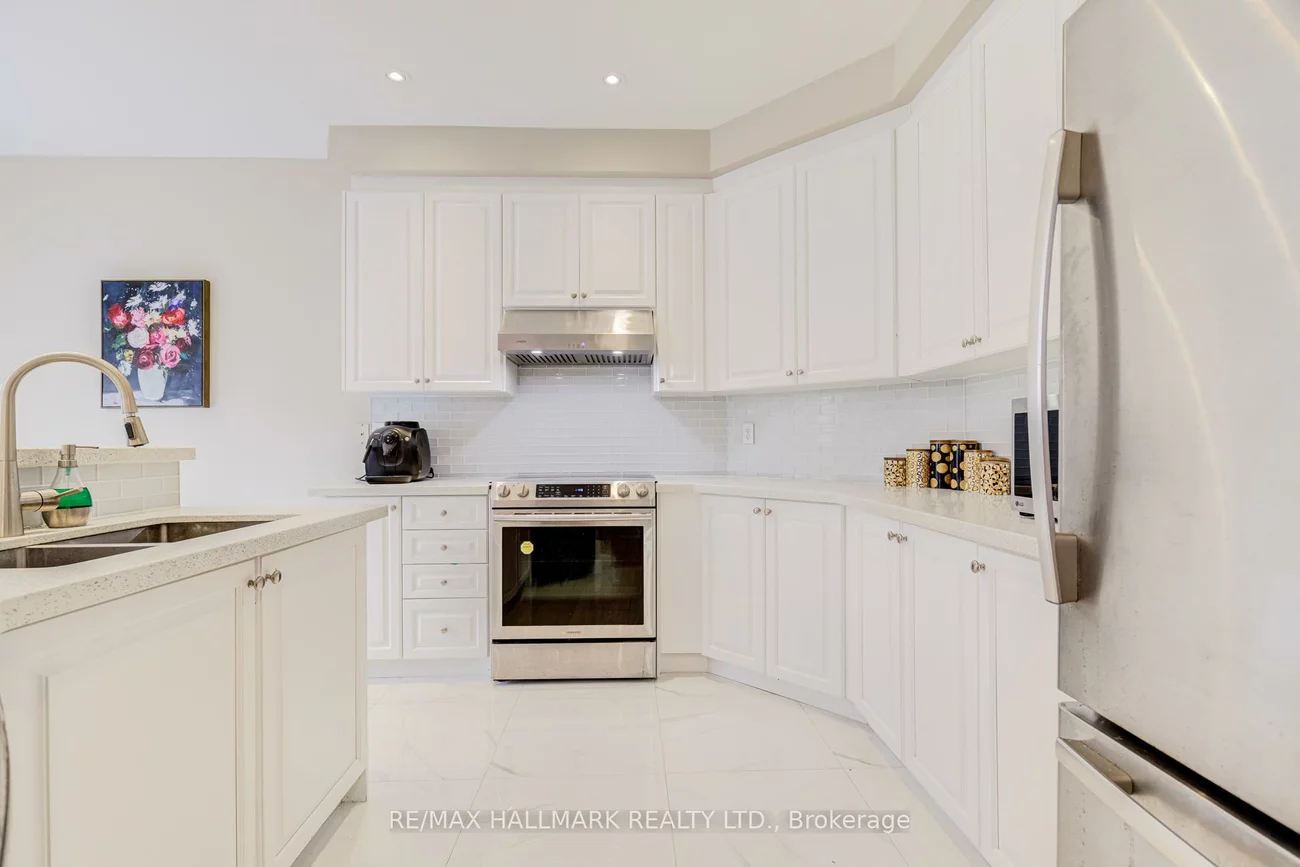 45, Oland, Vellore Village, Vaughan