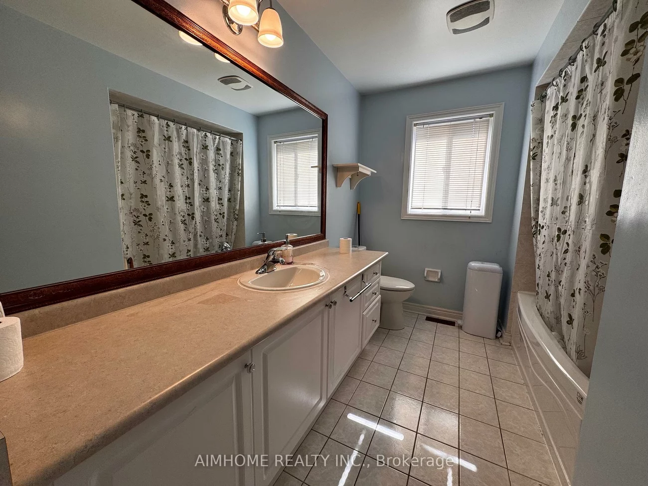 61, Ten Oaks Blvd, Patterson, Vaughan