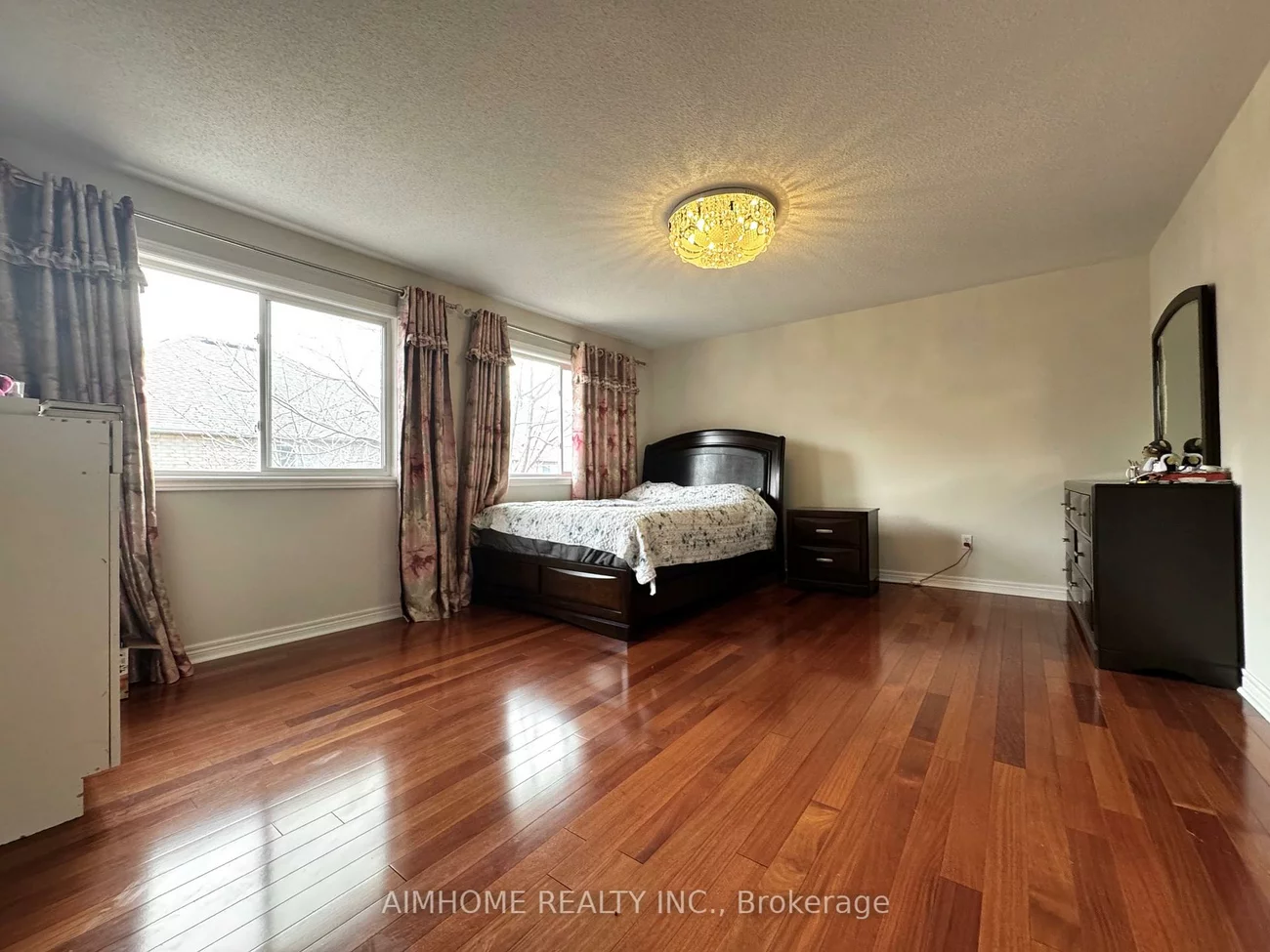61, Ten Oaks Blvd, Patterson, Vaughan