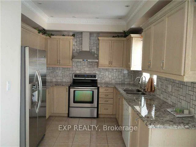 108, Hollywood Hill, Vellore Village, Vaughan