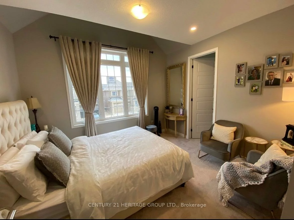 6, Morning Sparrow, Kleinburg, Vaughan