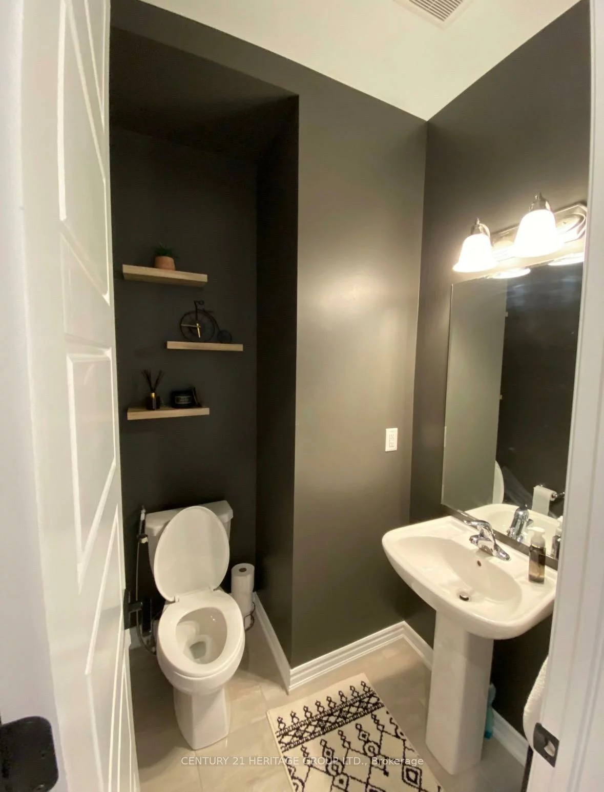 6, Morning Sparrow, Kleinburg, Vaughan