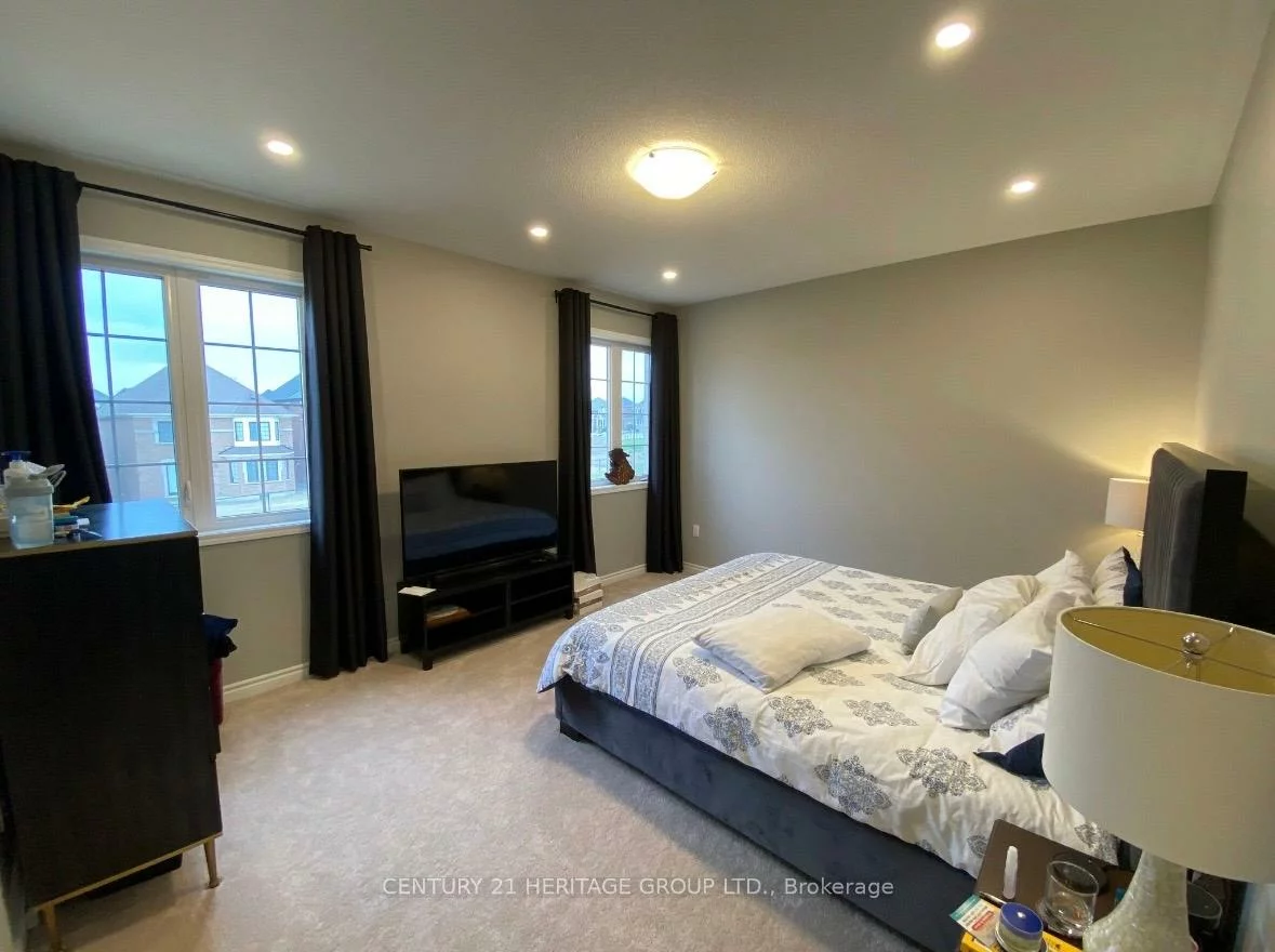 6, Morning Sparrow, Kleinburg, Vaughan