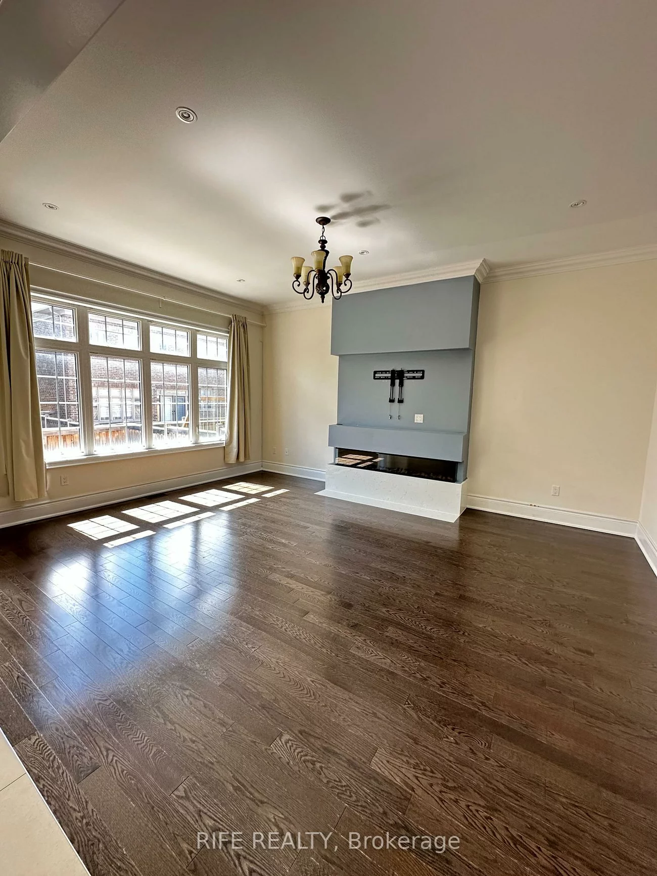 11, Yates, Patterson, Vaughan