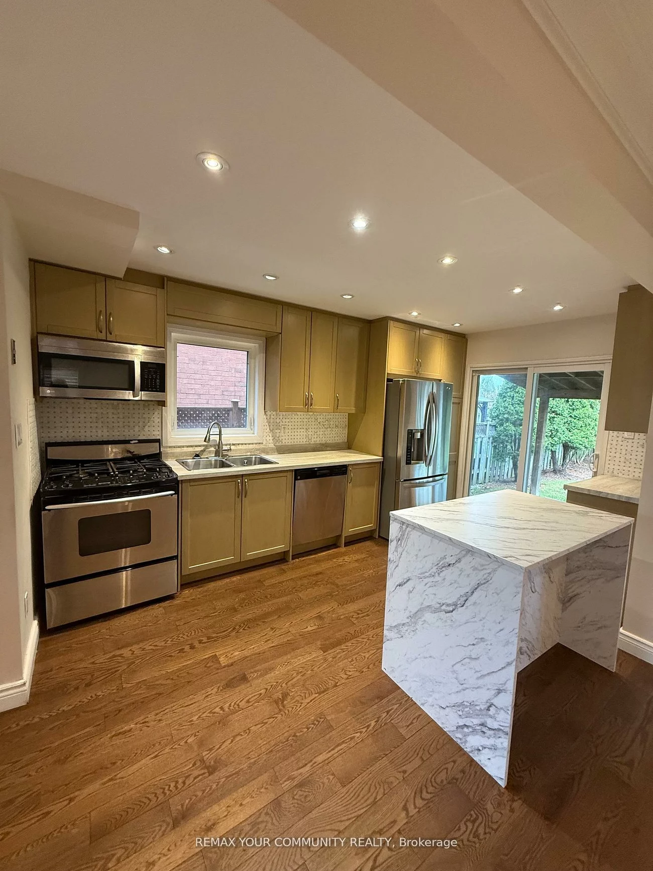 81, Waterfall, East Woodbridge, Vaughan