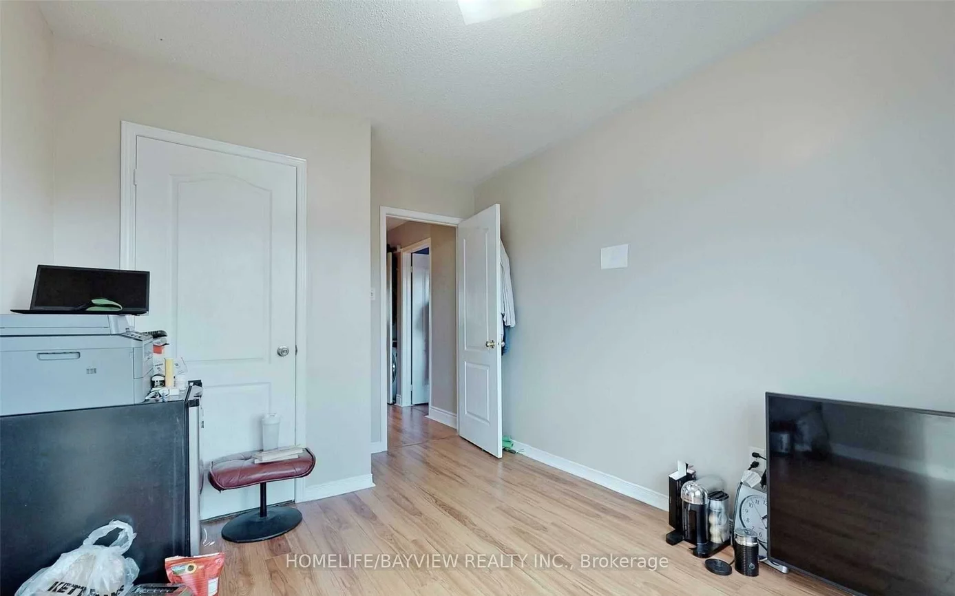 35, Wedgewood (first and second floor), Concord, Vaughan