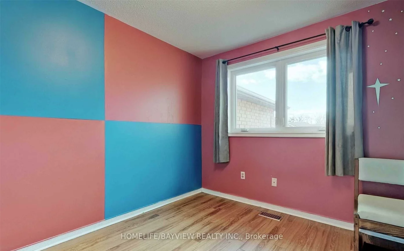 35, Wedgewood (first and second floor), Concord, Vaughan