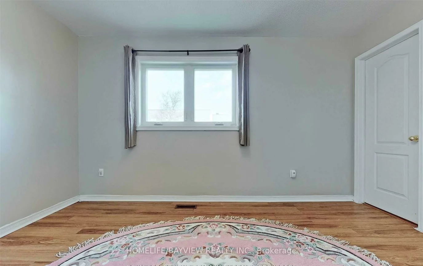 35, Wedgewood (first and second floor), Concord, Vaughan