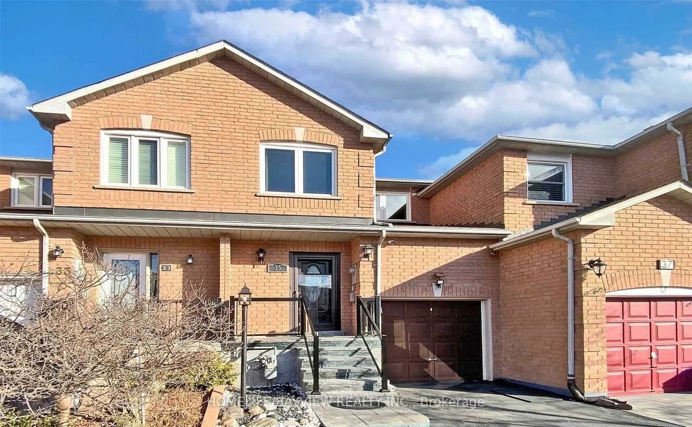 35, Wedgewood (first and second floor), Concord, Vaughan