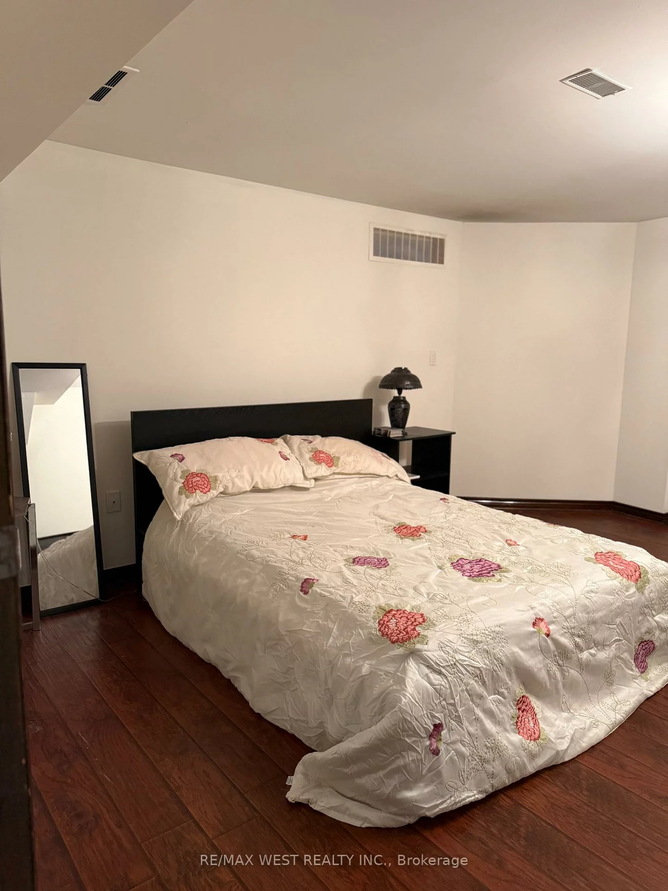 90, Stephanie, Kleinburg, Vaughan