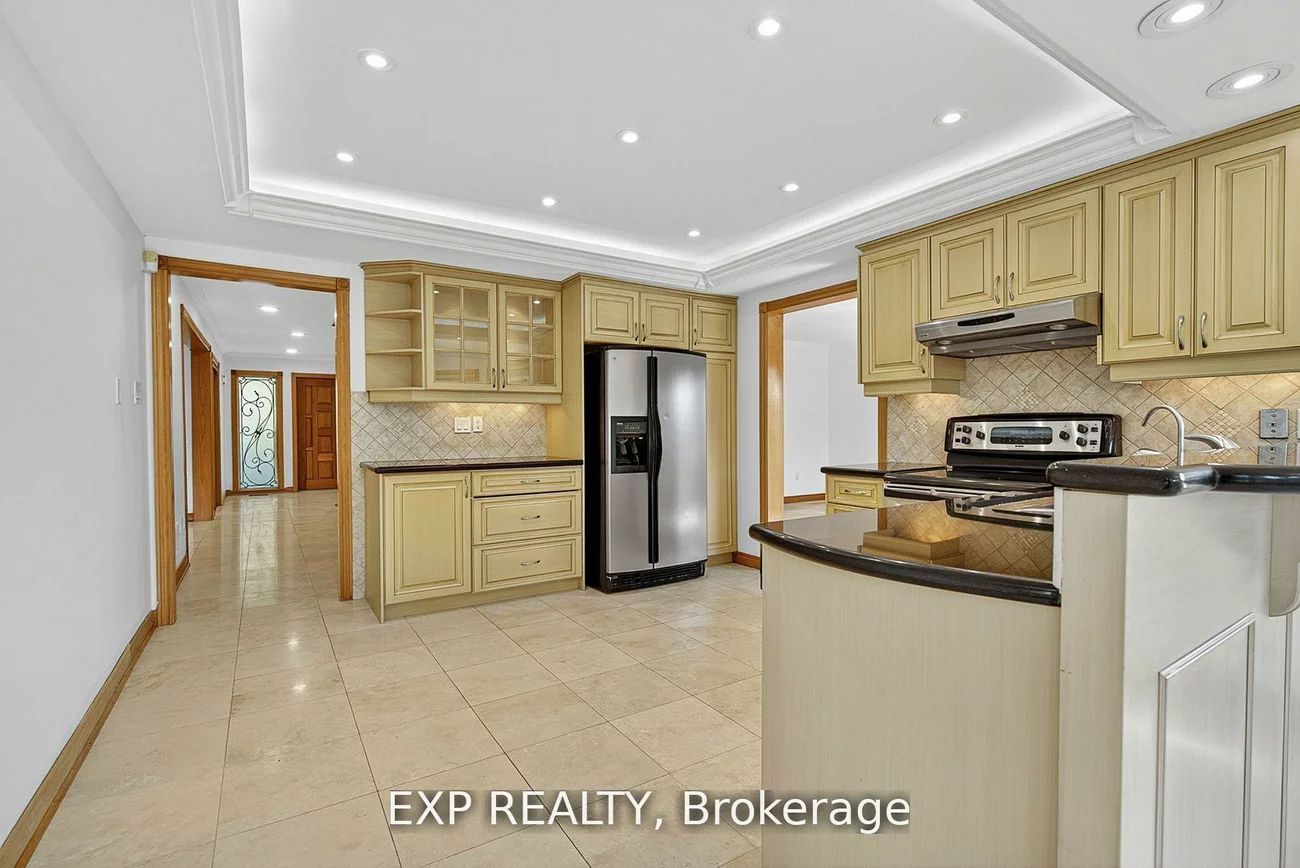 315, Stephanie, Kleinburg, Vaughan