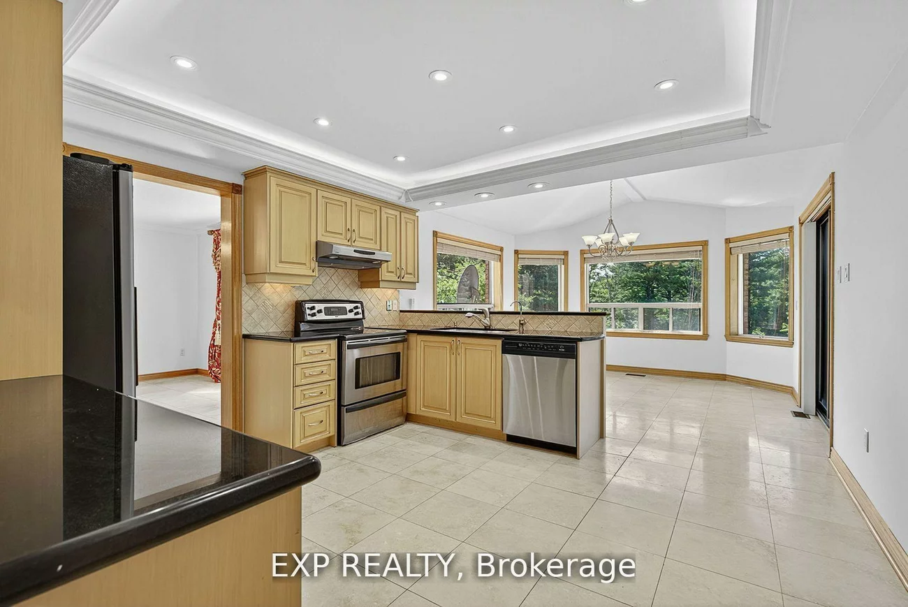 315, Stephanie, Kleinburg, Vaughan