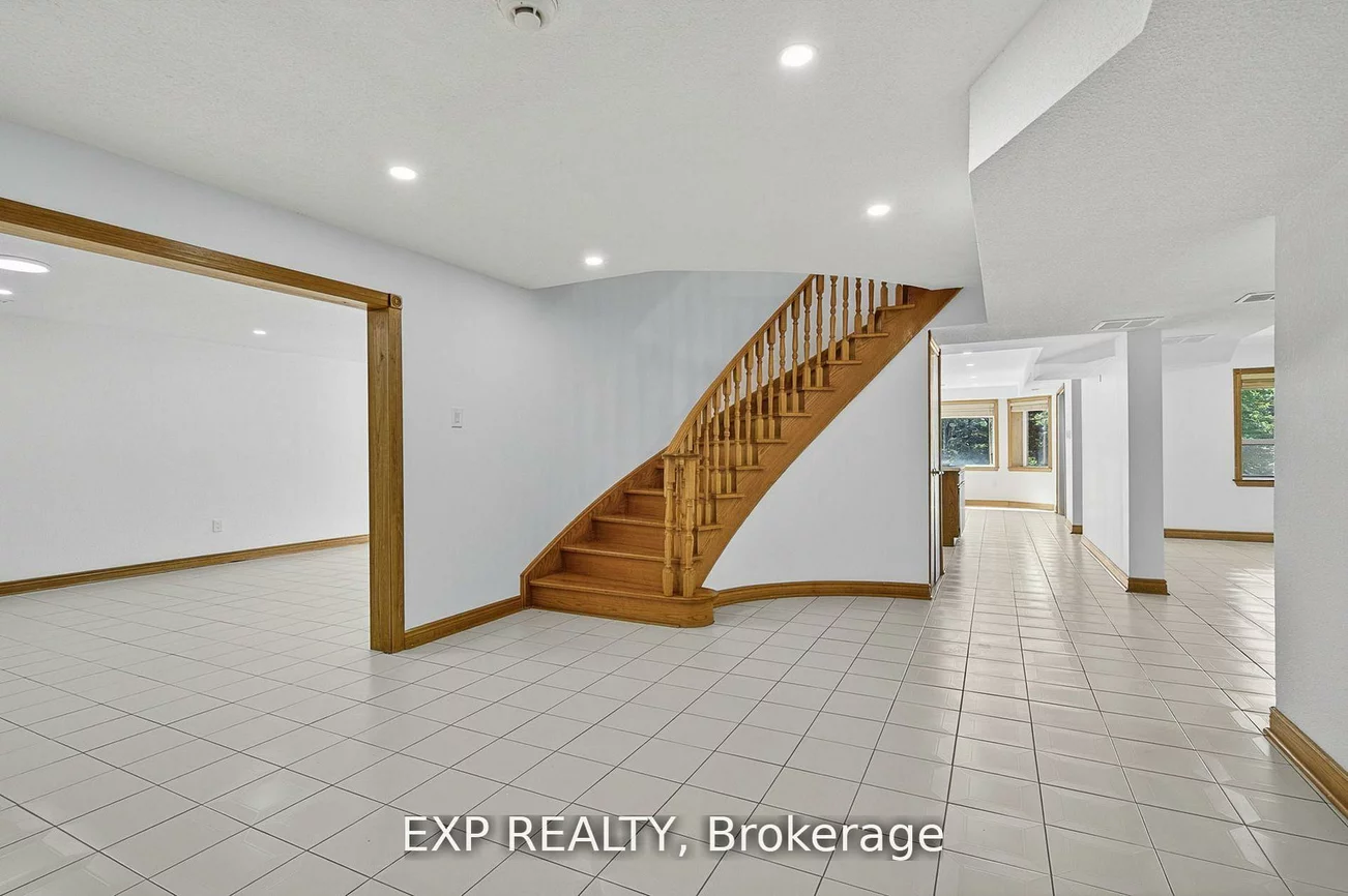 315, Stephanie, Kleinburg, Vaughan