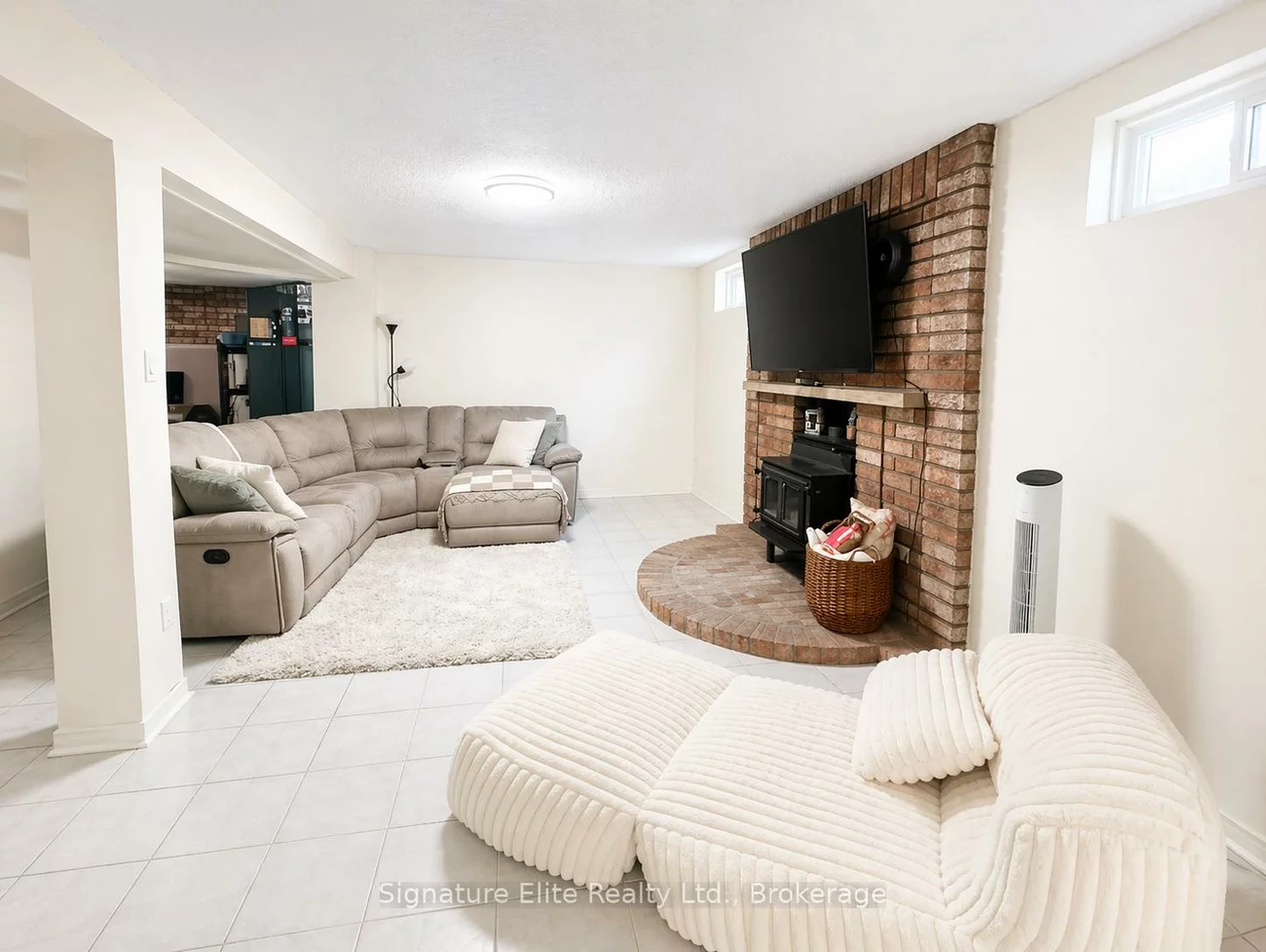 83, Belview, East Woodbridge, Vaughan