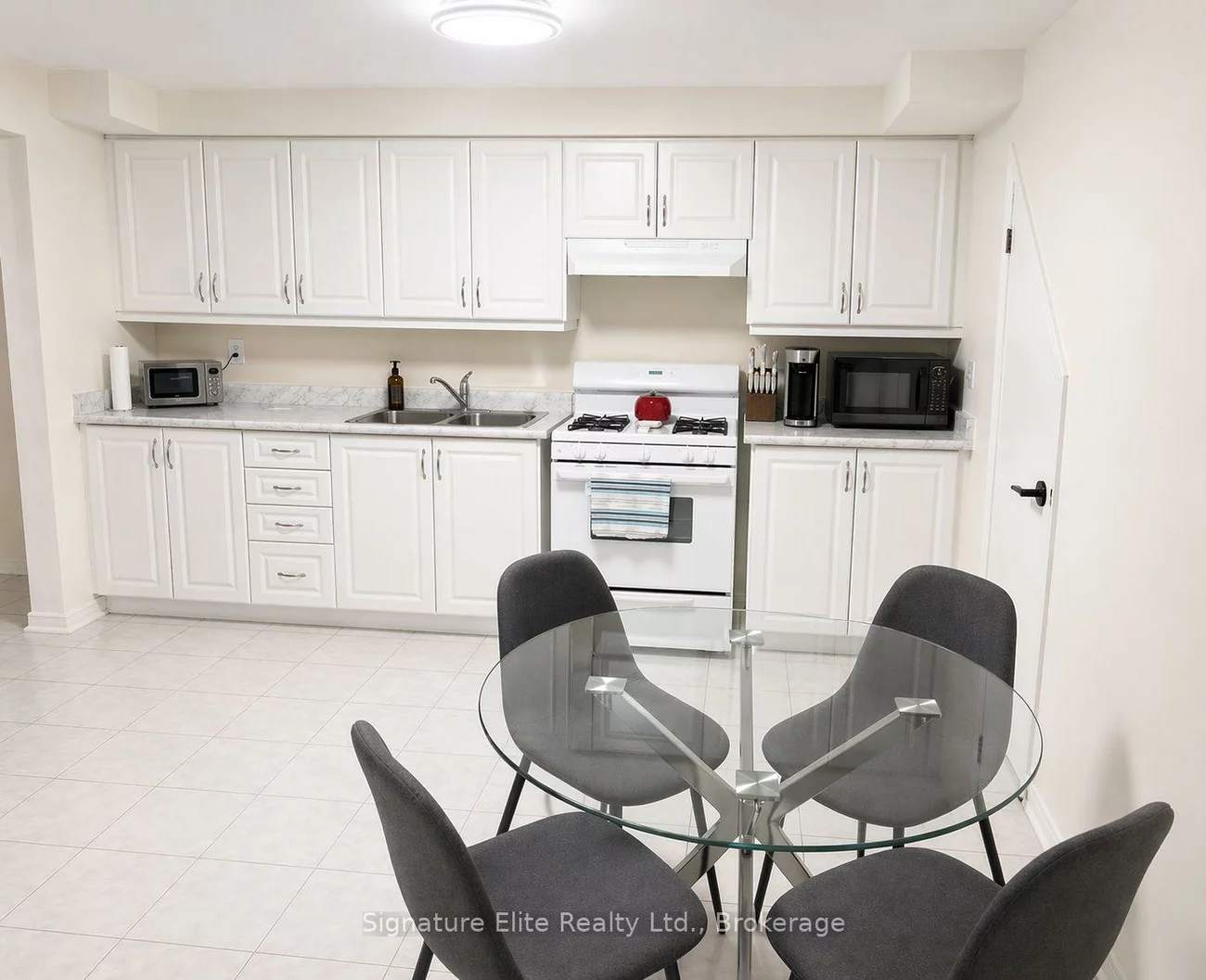 83, Belview, East Woodbridge, Vaughan