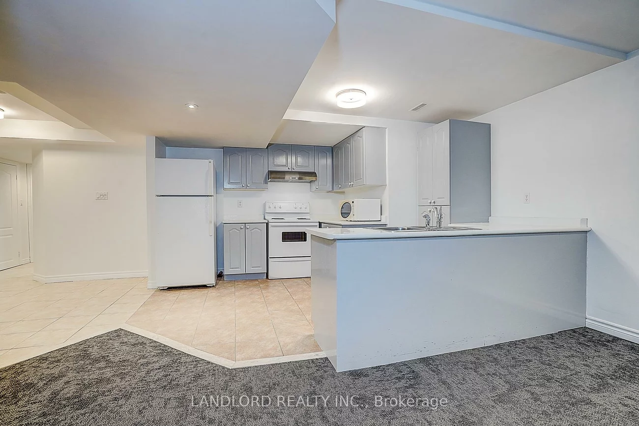 8, Wood Dale, Concord, Vaughan