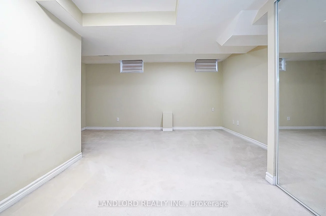 8, Wood Dale, Concord, Vaughan