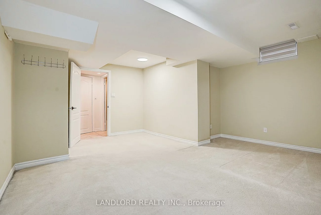 8, Wood Dale, Concord, Vaughan