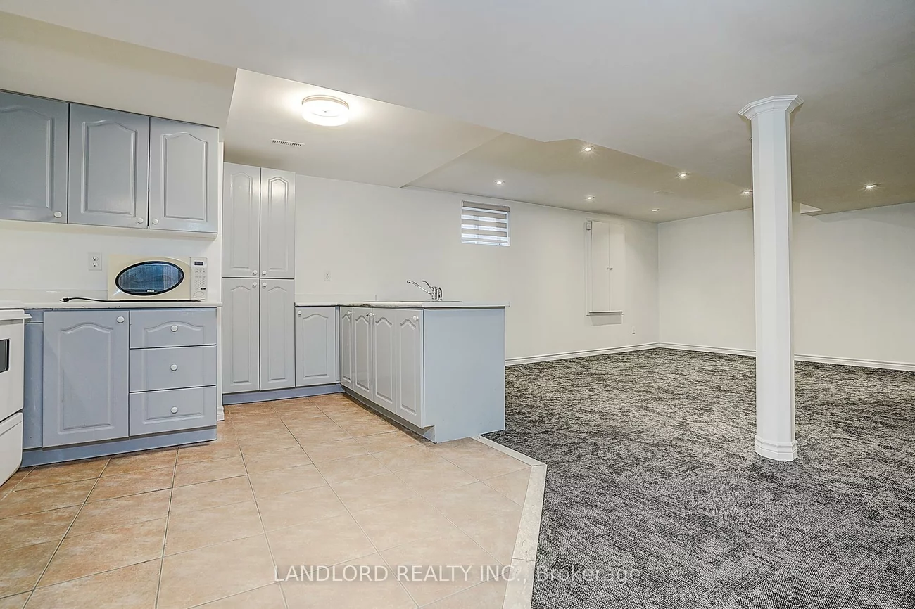 8, Wood Dale, Concord, Vaughan