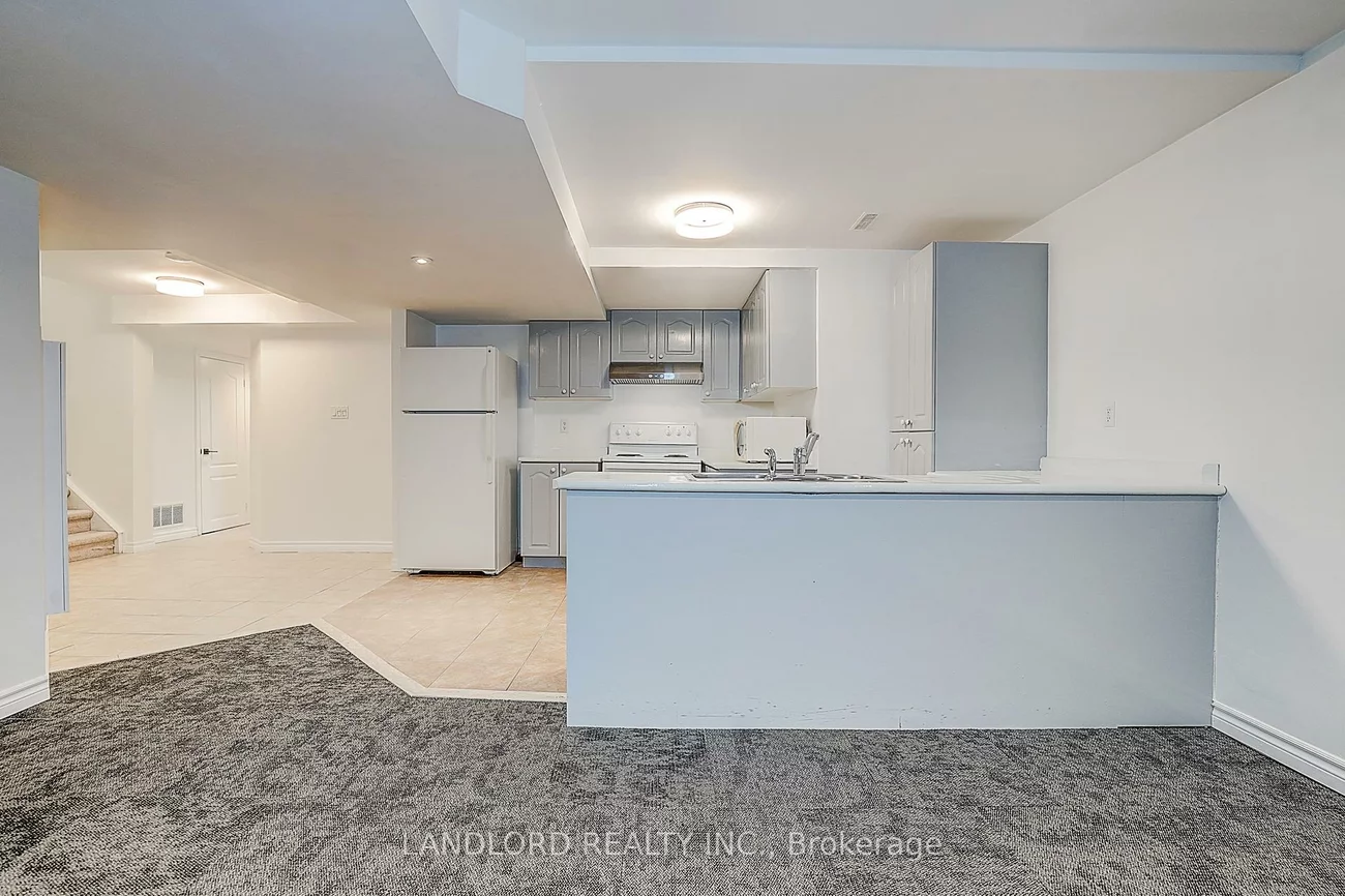 8, Wood Dale, Concord, Vaughan