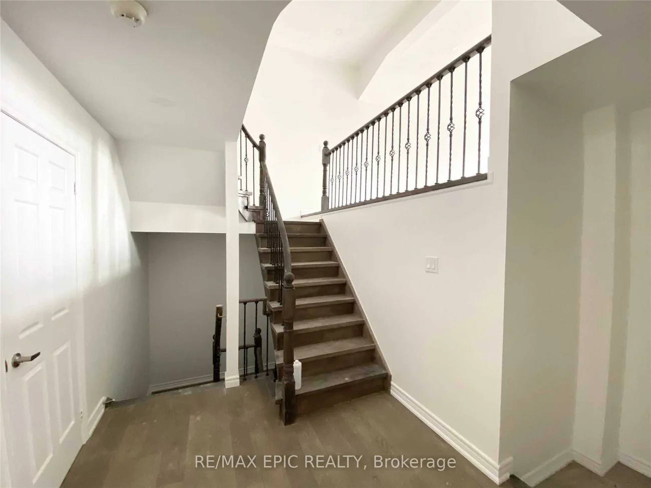 94, Pinewood, Crestwood-Springfarm-Yorkhill, Vaughan