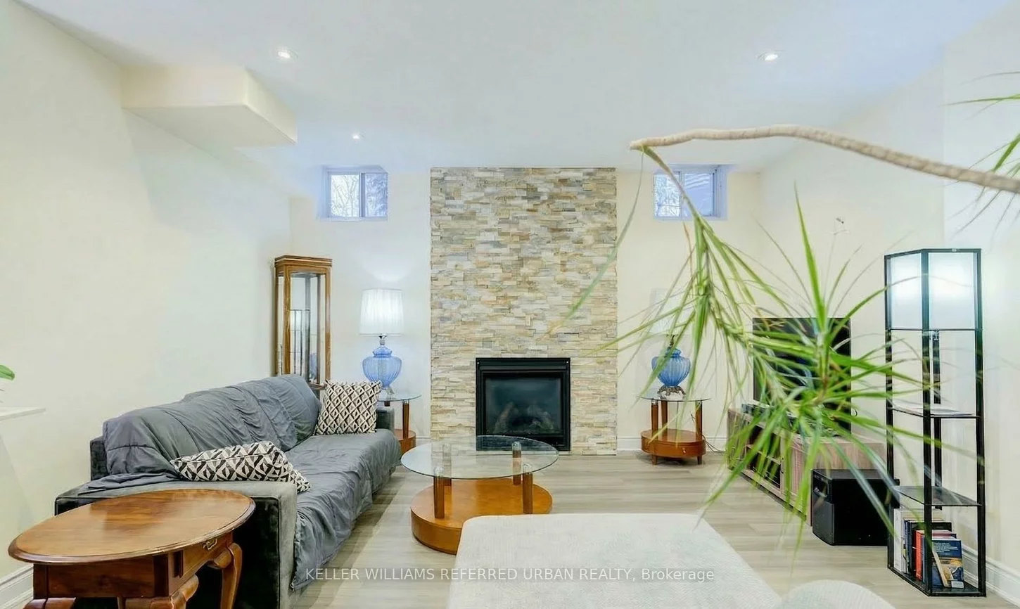 161, Vanda, Patterson, Vaughan