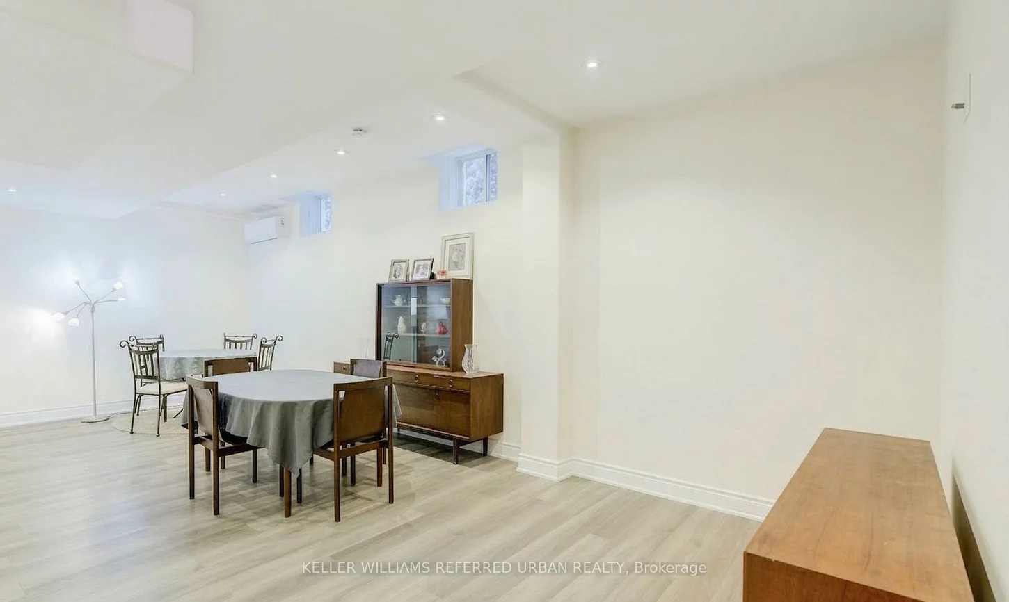 161, Vanda, Patterson, Vaughan