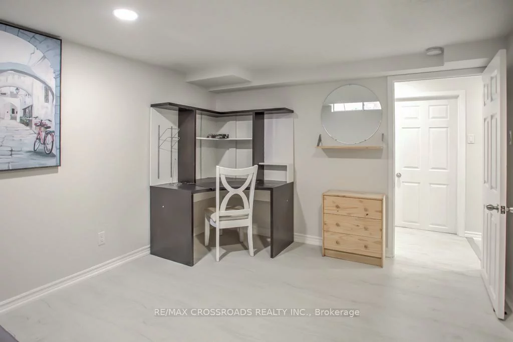 66, Bayhampton, Brownridge, Vaughan