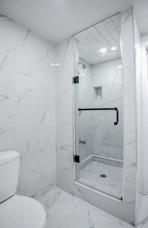 66, Bayhampton, Brownridge, Vaughan