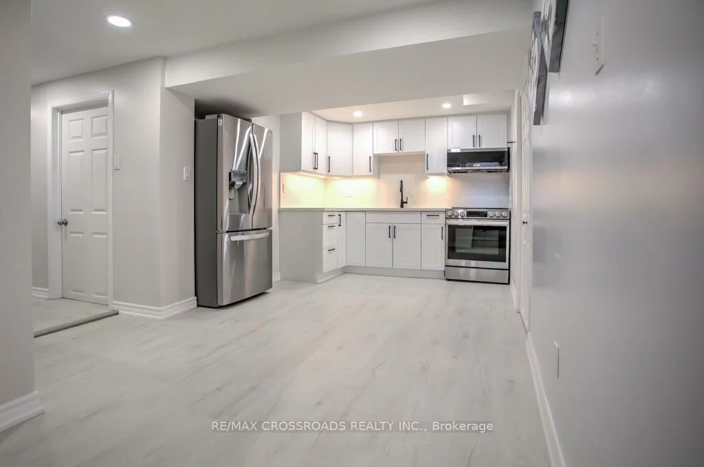 66, Bayhampton, Brownridge, Vaughan