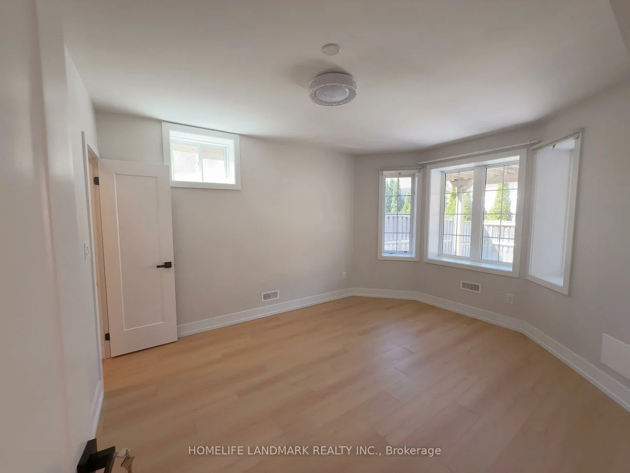 Basement 32, Allison Ann, Patterson, Vaughan