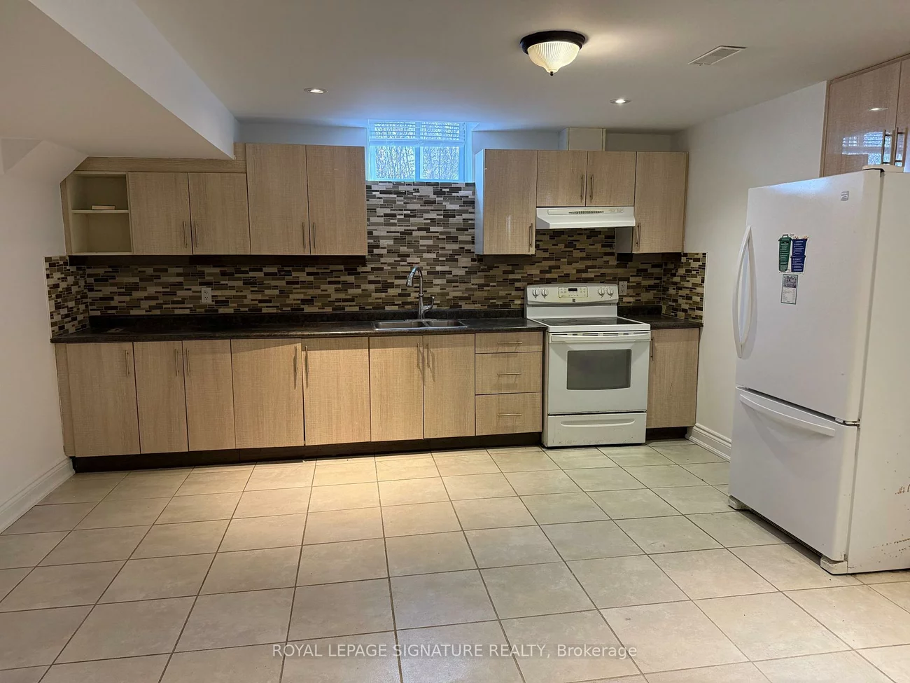 218, Via Campanile, Vellore Village, Vaughan
