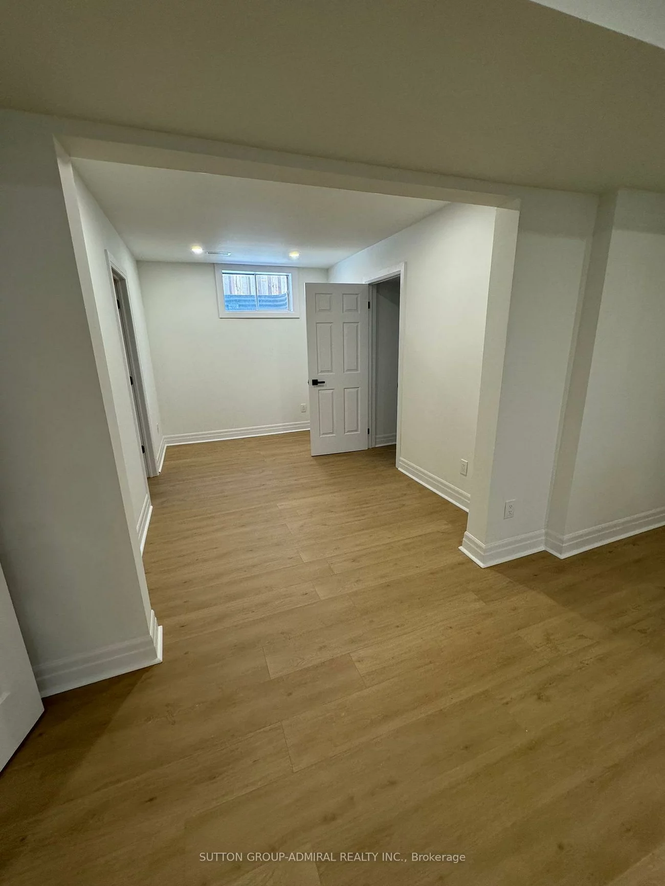 23, Chatsworth, Islington Woods, Vaughan
