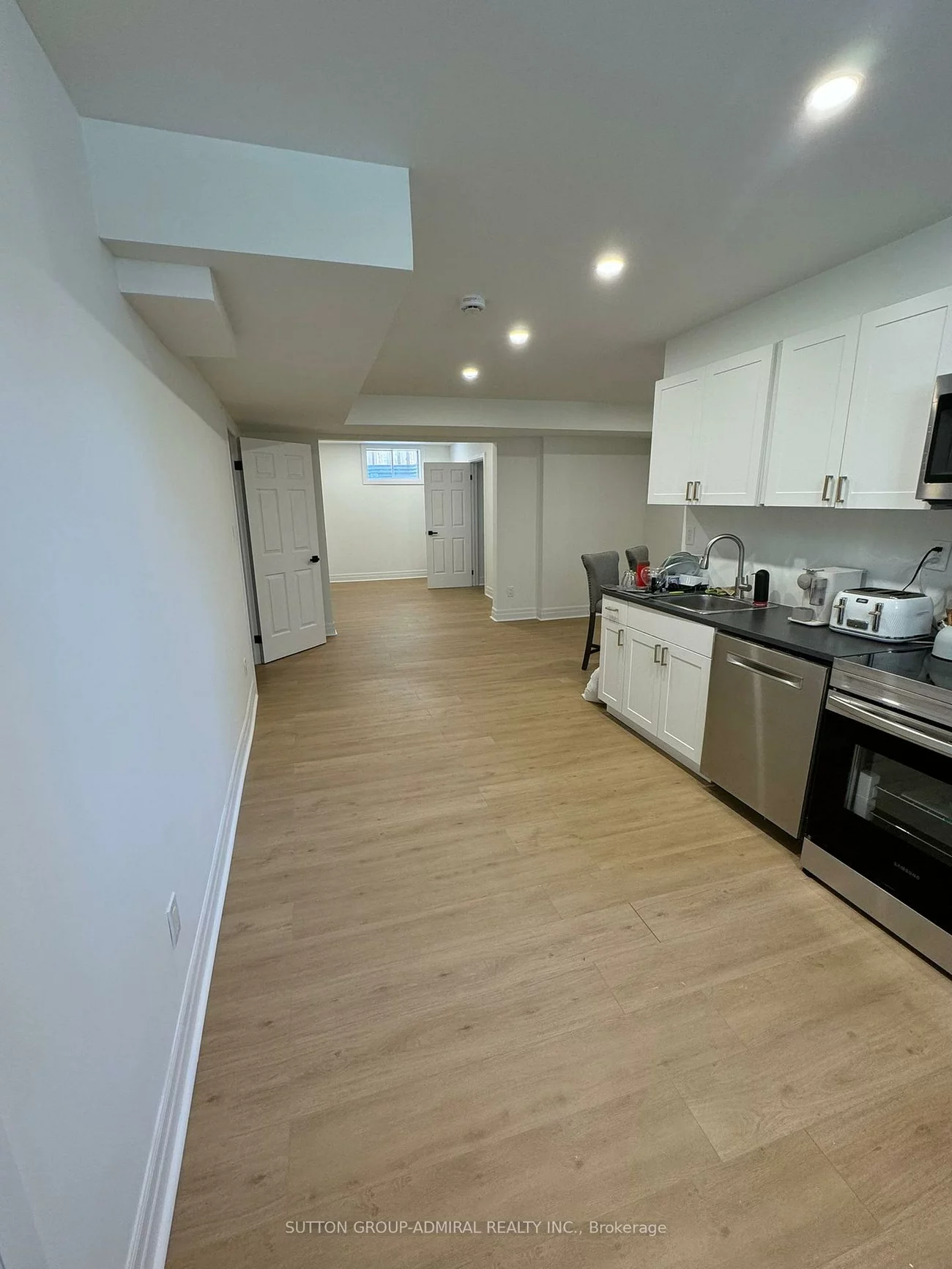 23, Chatsworth, Islington Woods, Vaughan