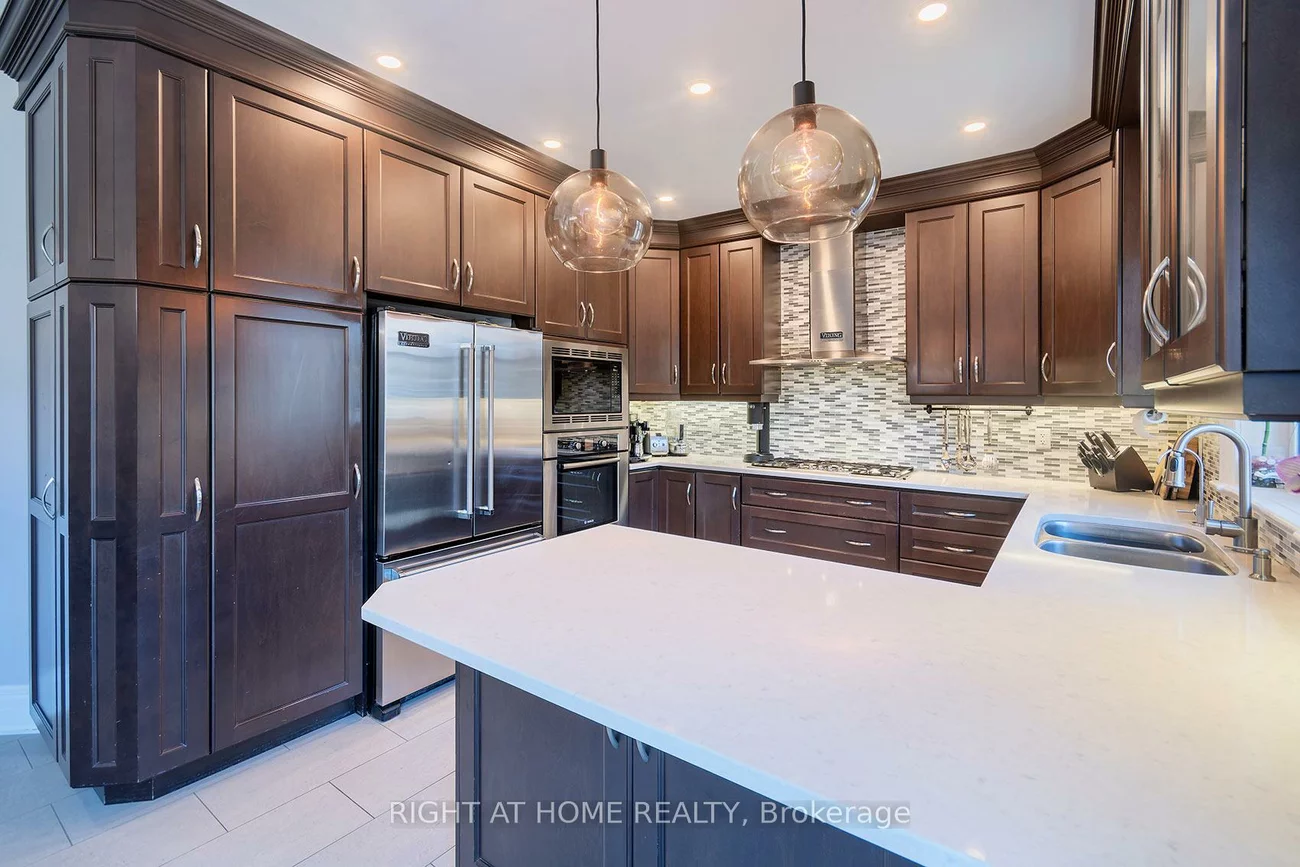 464, Davos, Vellore Village, Vaughan