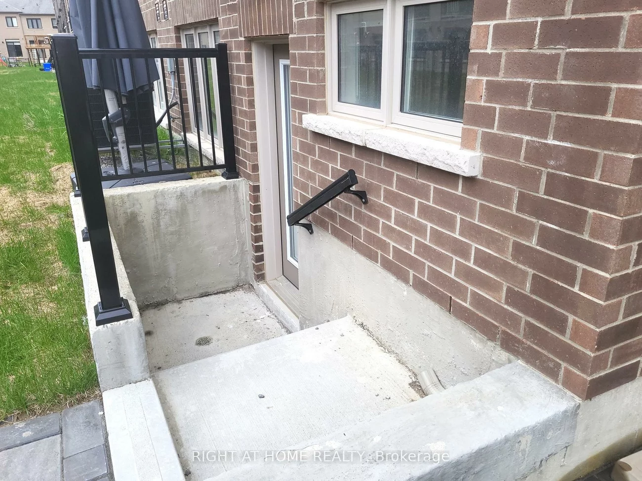 56, Singhampton, Kleinburg, Vaughan