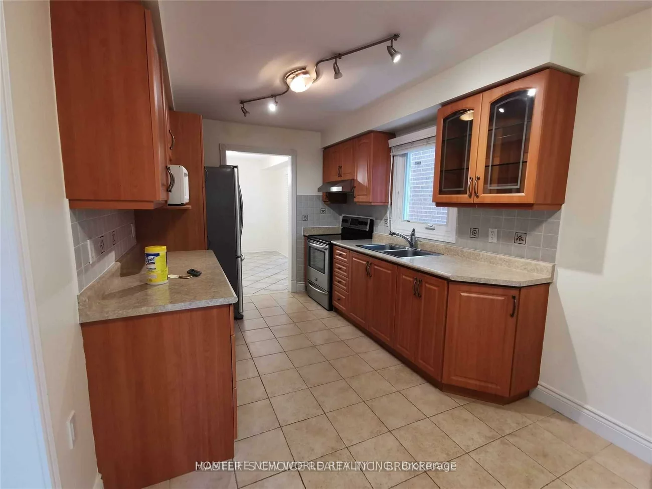 209, Winding, Crestwood-Springfarm-Yorkhill, Vaughan