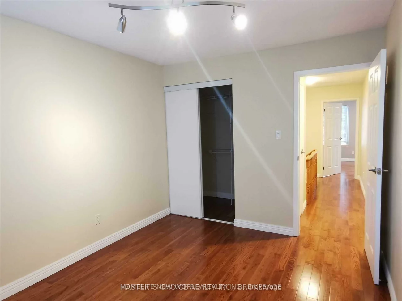 209, Winding, Crestwood-Springfarm-Yorkhill, Vaughan