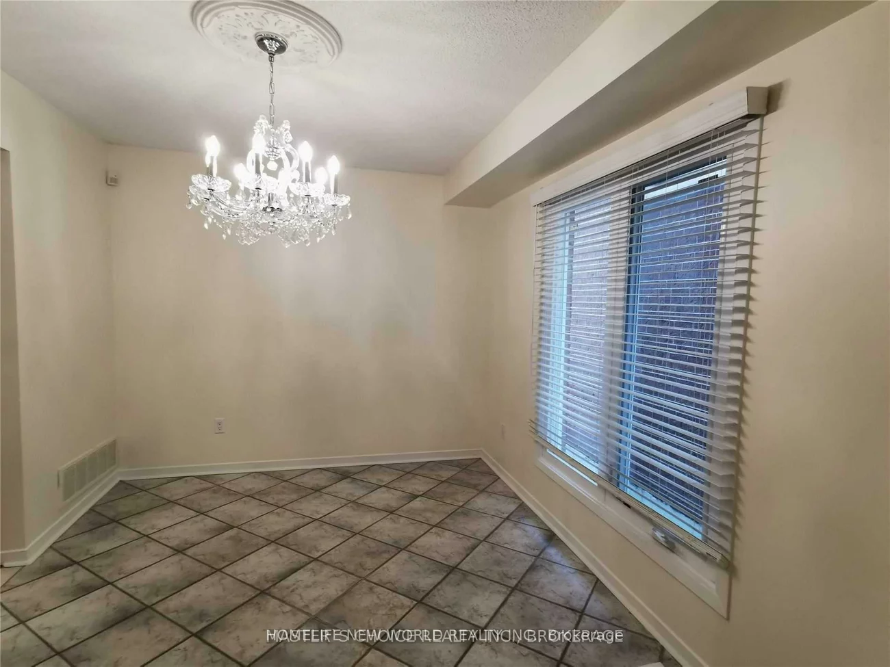 209, Winding, Crestwood-Springfarm-Yorkhill, Vaughan