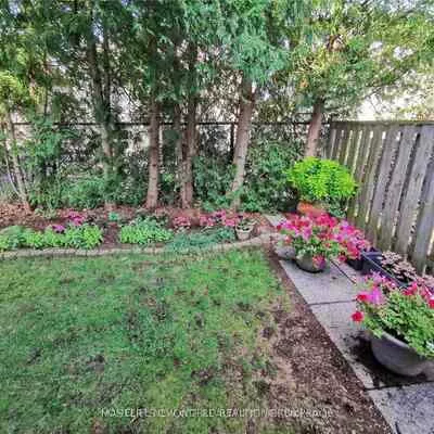 209, Winding, Crestwood-Springfarm-Yorkhill, Vaughan