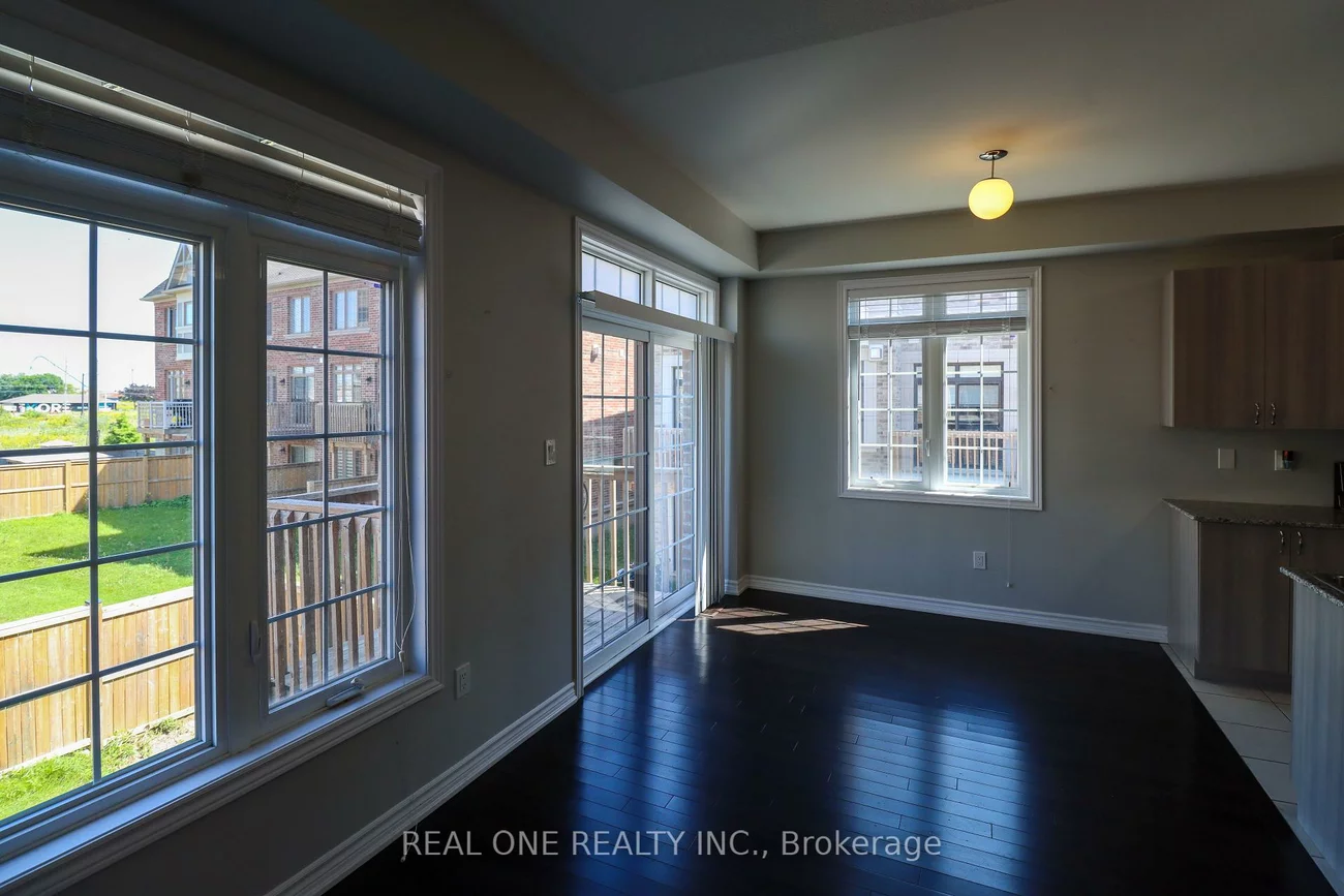180, Sunset, Vellore Village, Vaughan