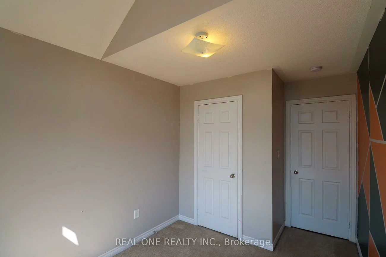 180, Sunset, Vellore Village, Vaughan