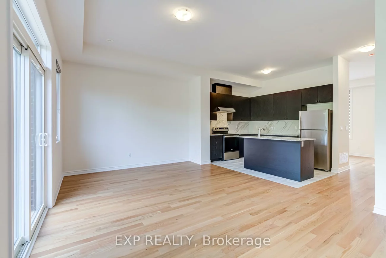 49, Paradox, Kleinburg, Vaughan
