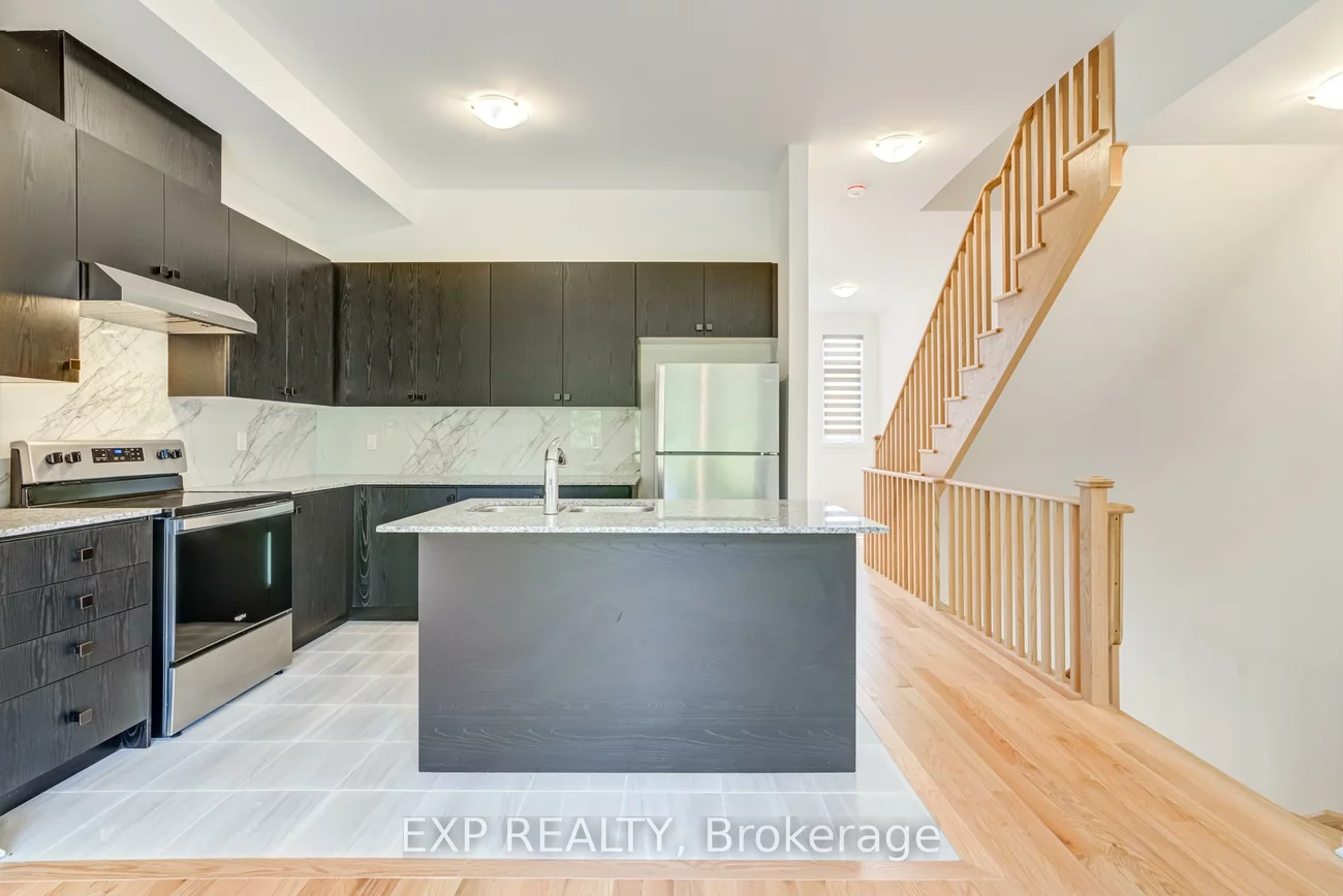 49, Paradox, Kleinburg, Vaughan