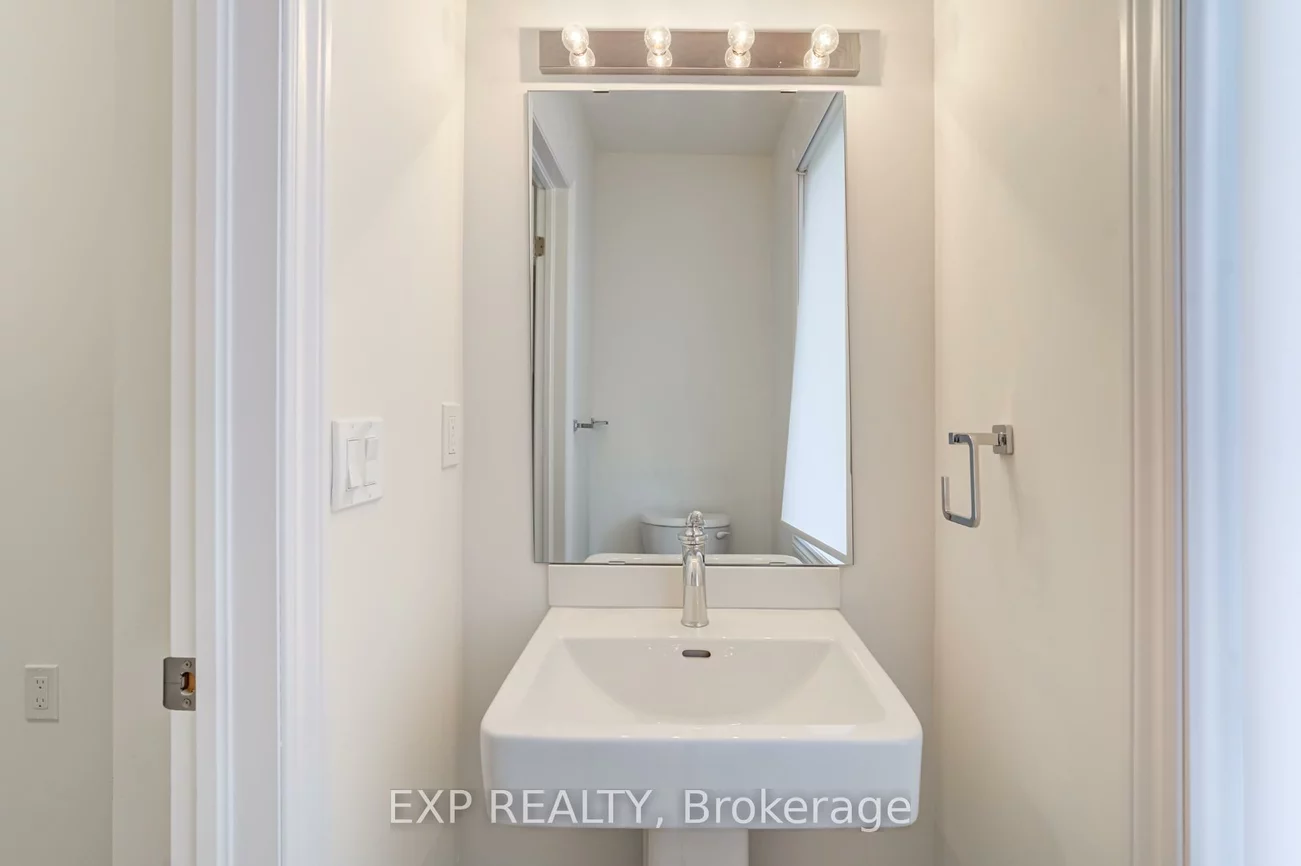 49, Paradox, Kleinburg, Vaughan