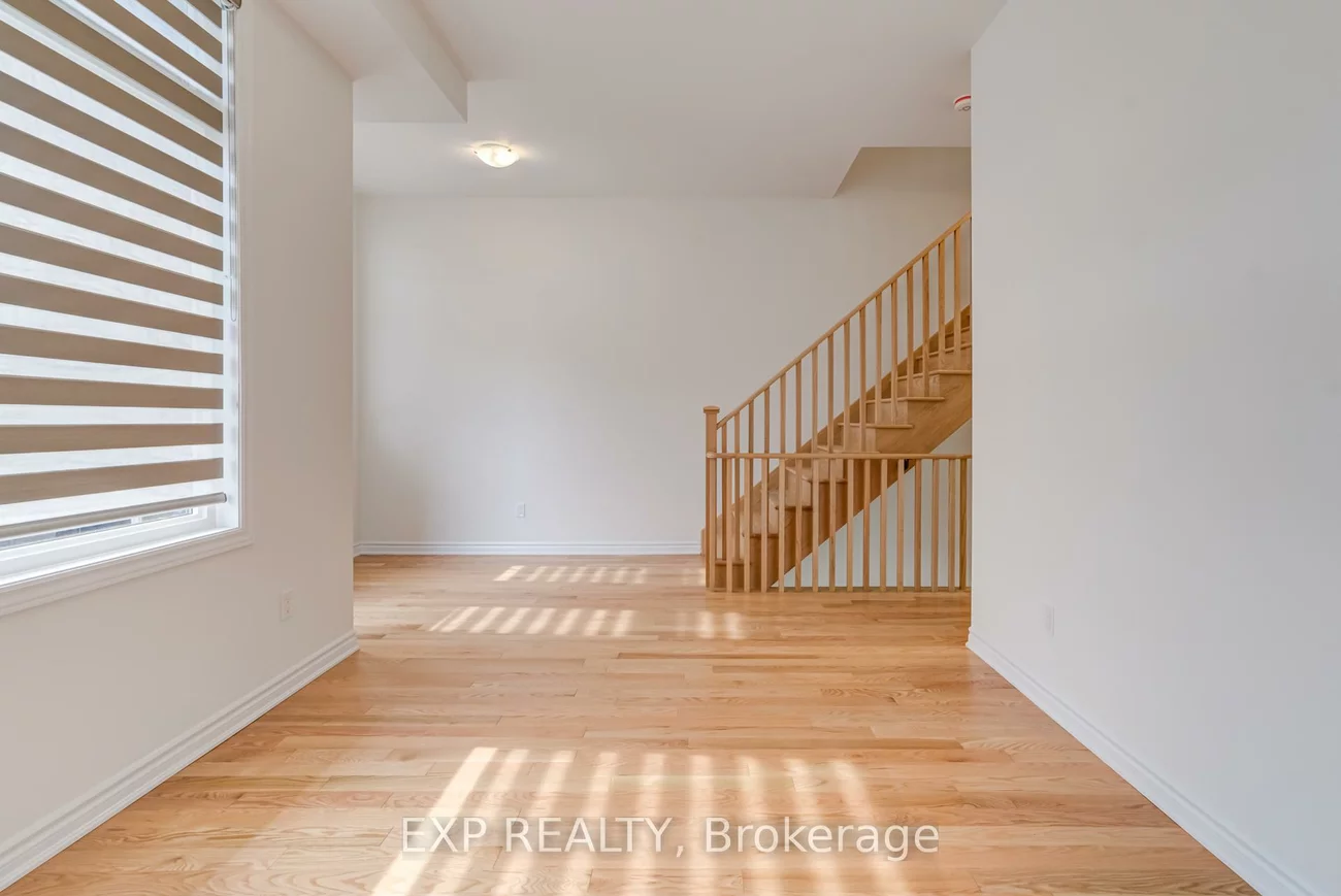 49, Paradox, Kleinburg, Vaughan