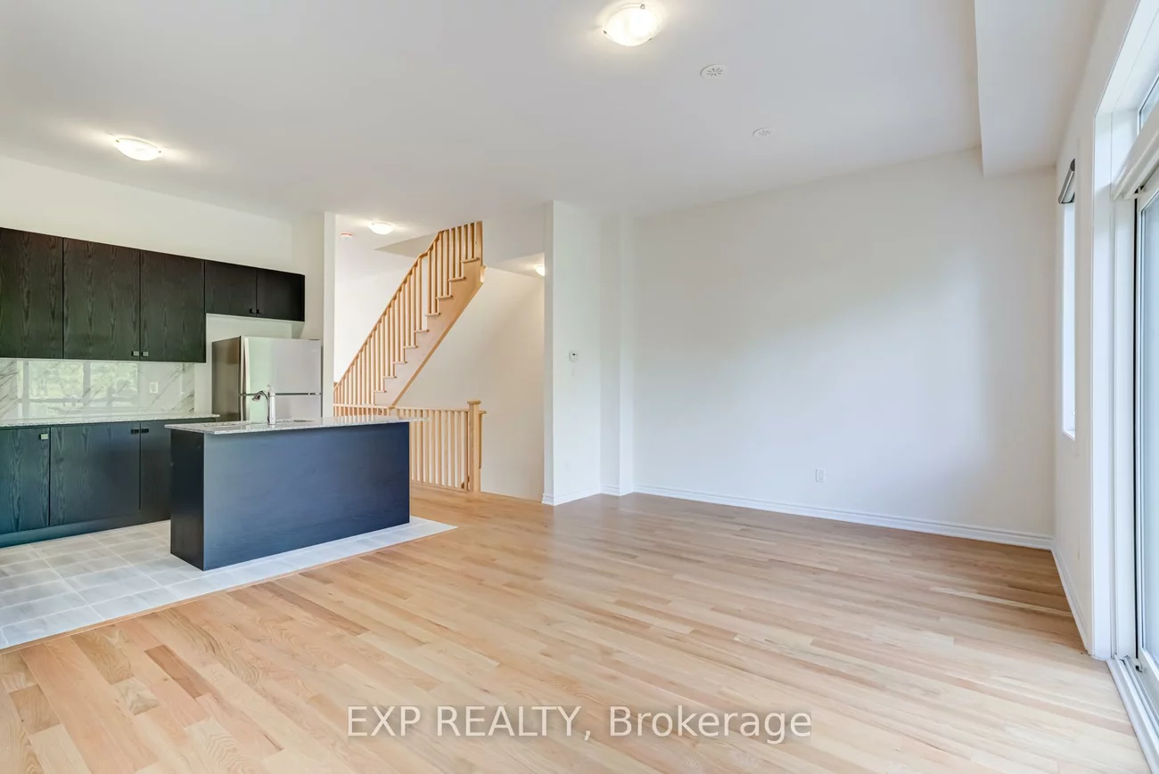 49, Paradox, Kleinburg, Vaughan