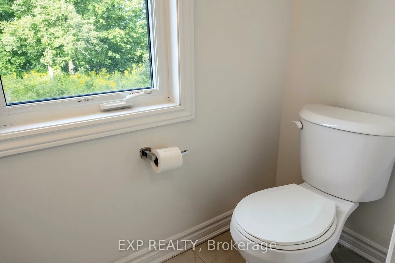 49, Paradox, Kleinburg, Vaughan